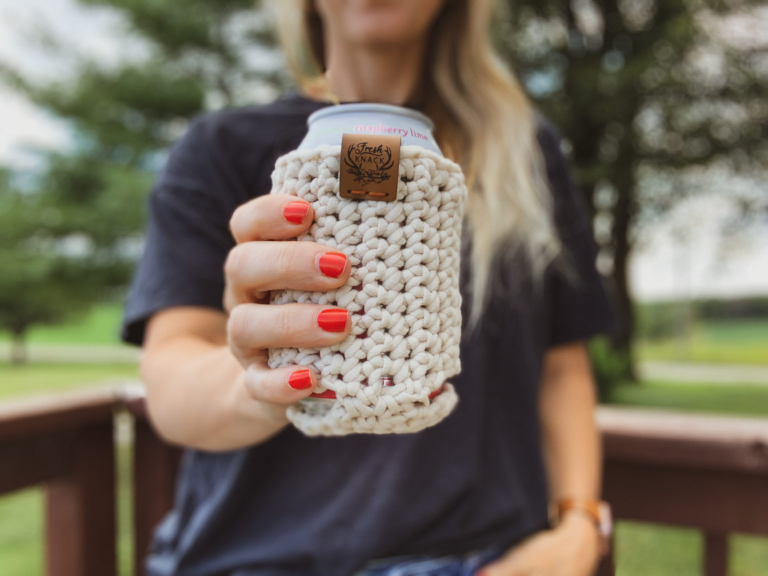 Free Crochet Pattern // Flat Lay Koozie // Fresh Knack